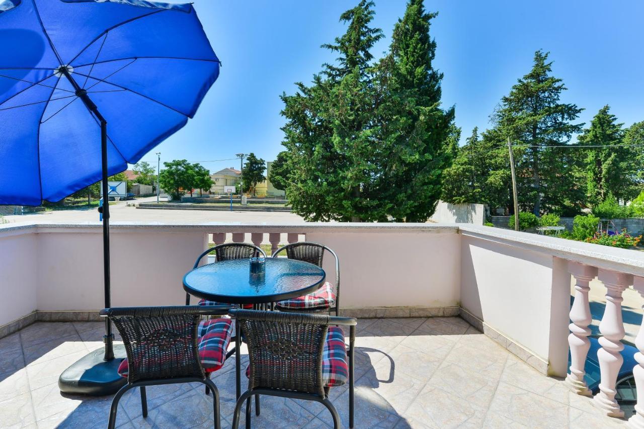 Family Friendly Apartments With A Swimming Pool Zadar - 18098 Exterior foto